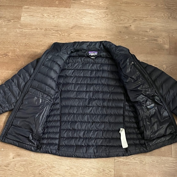 Patagonia Men’s Down Sweater Jacket - Picture 5 of 9